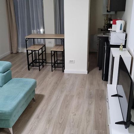 Apartament Cwa 1 Aeroport אוטופן מראה חיצוני תמונה